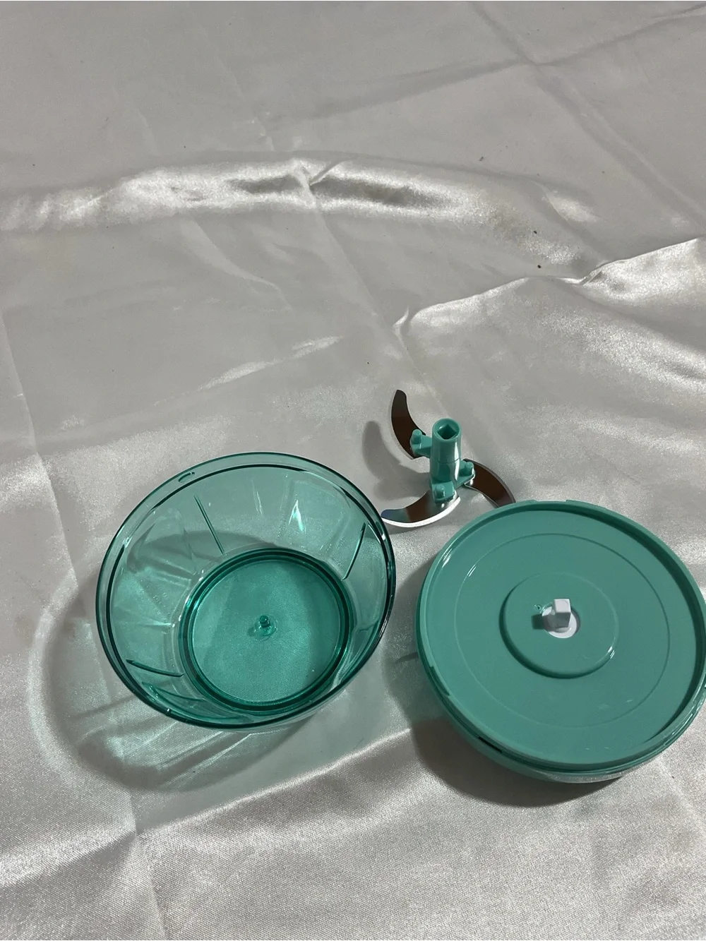Airtight Salad Spinner with Teal Lid - Kitchen Food Prep Bowl